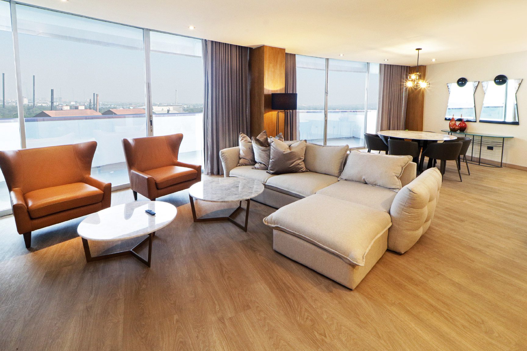 1 KING BED PRESIDENTIAL-04