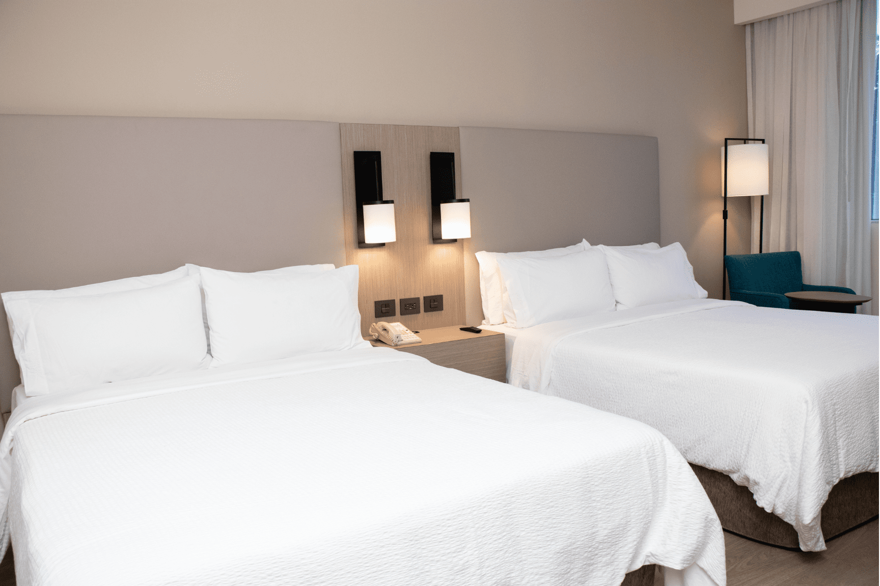 HIPF - HABITACIONES - 2 EKING BED EXECUTIVE